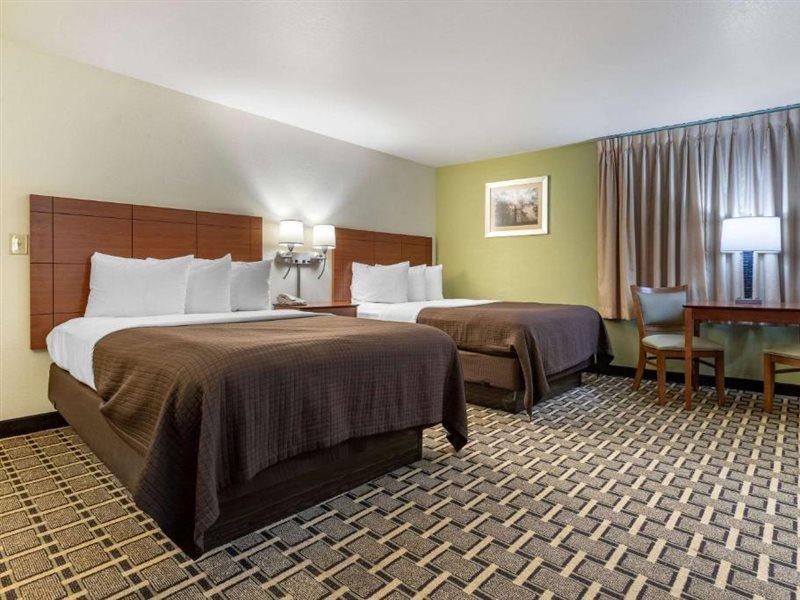 Econo Lodge Cherokee Near River Park Экстерьер фото