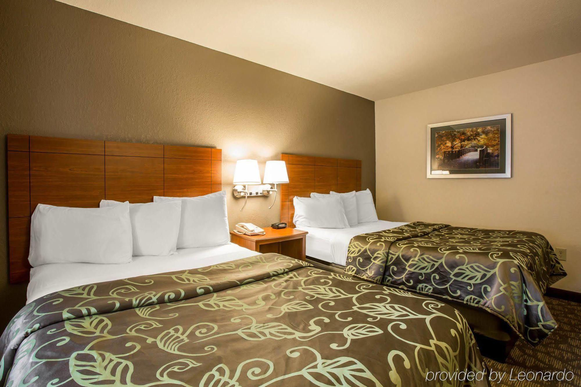 Econo Lodge Cherokee Near River Park Экстерьер фото