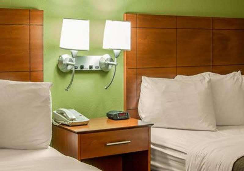 Econo Lodge Cherokee Near River Park Экстерьер фото