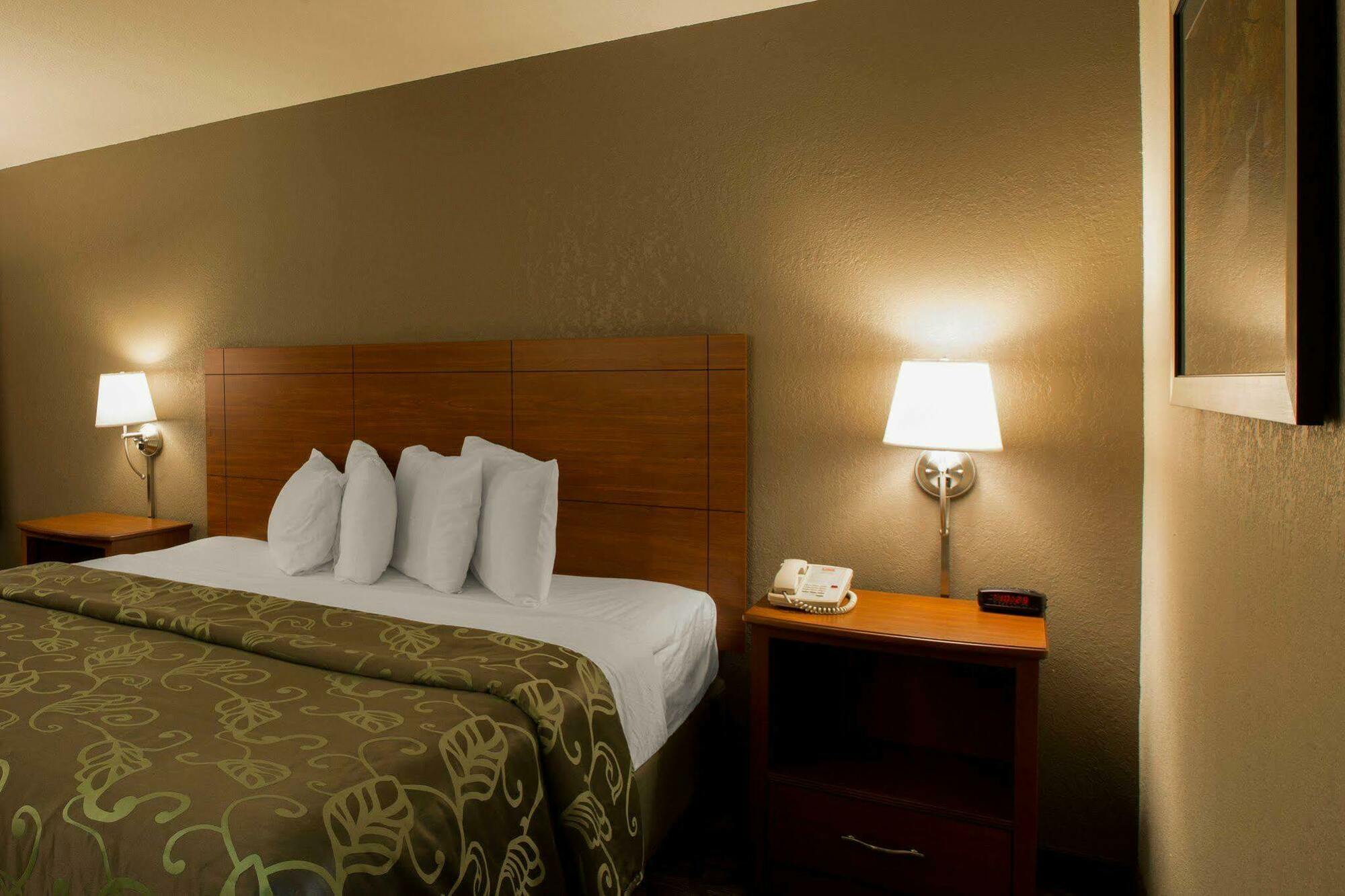 Econo Lodge Cherokee Near River Park Экстерьер фото